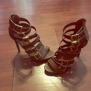 Mossimo Brown & Gold Buckled 👠